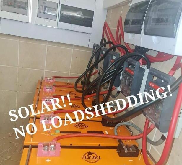 Pension (Hôtel basse catégorie) Lani S Guest House   No Loadshedding