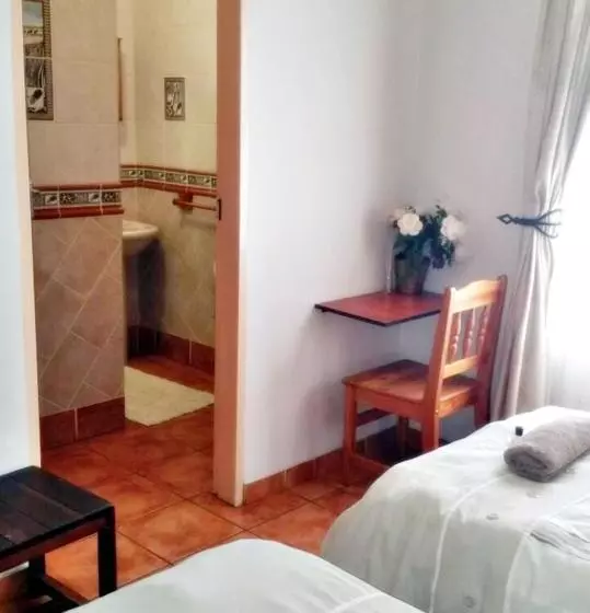 ペンション Lani S Guest House   No Loadshedding