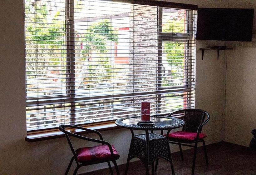 پانسیون Stay Cleverly Self Catering Apartments