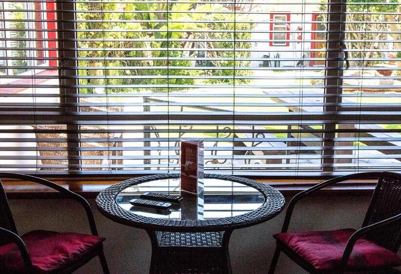 پانسیون Stay Cleverly Self Catering Apartments