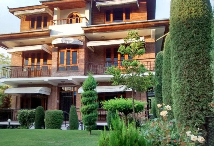 Pensionat The Oasis Srinagar