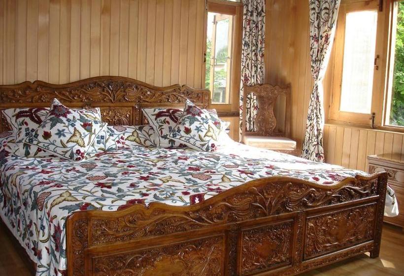 Pensionat The Oasis Srinagar