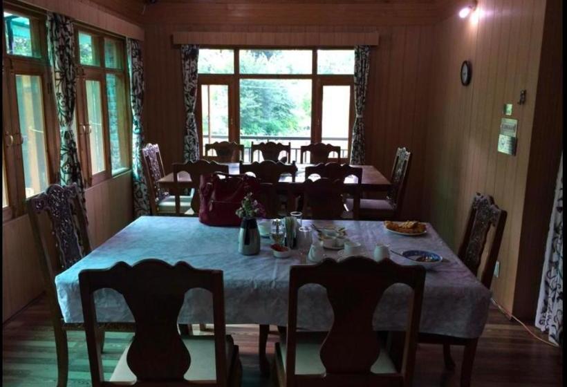 Pensionat The Oasis Srinagar