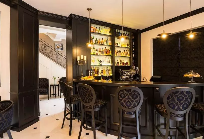 پانسیون Boutique Guest House Coco