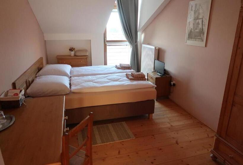 ペンション Penzion Jízdárna Suchá