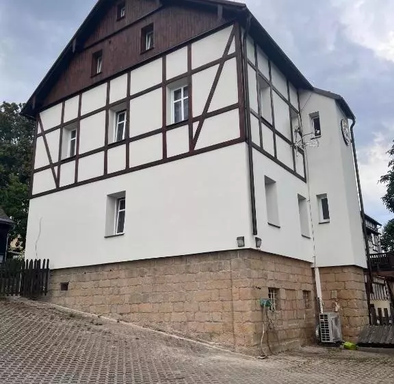 ペンション Resort Mezná