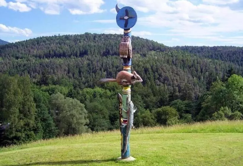 ペンション Resort Mezná