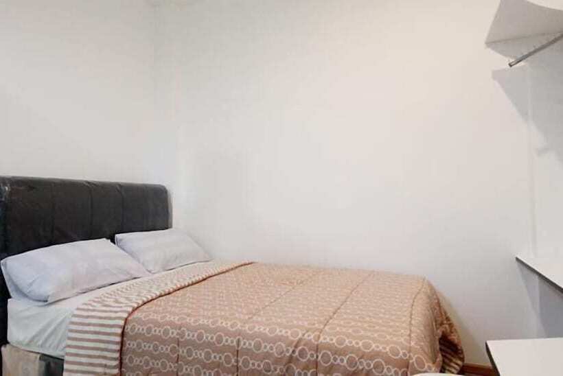 פנסיון Rumah Kayu Manis Tebet