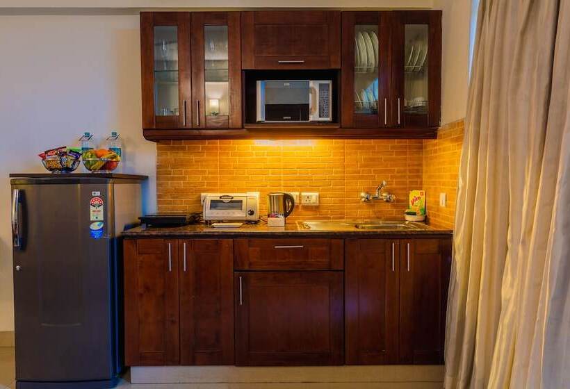 Rosewood Apartment Hotel   Pantnagar