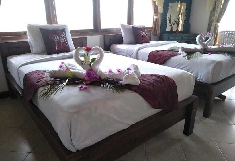 펜션 Amerta Sari Hotel & Restaurant