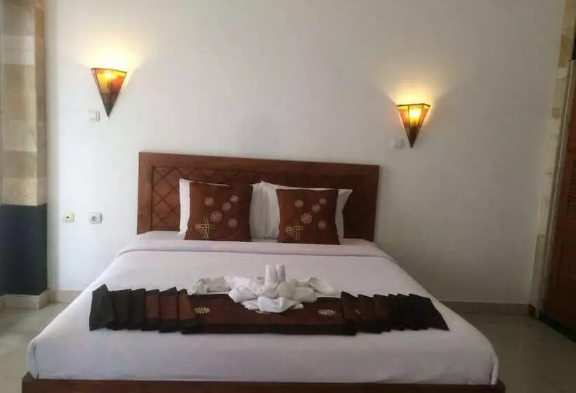ペンション Amerta Sari Hotel & Restaurant