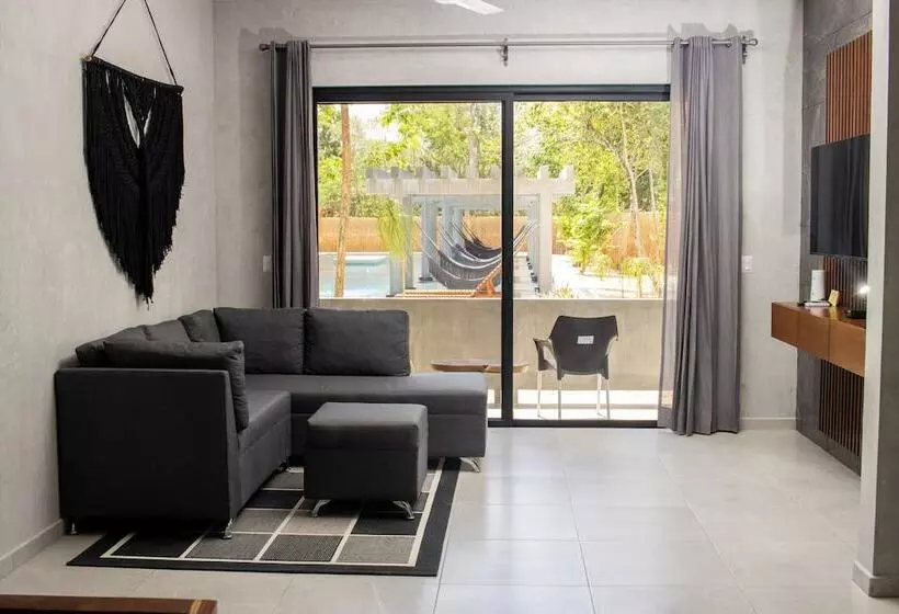 پانسیون Casa Tortuga Tulum Cenotes Park Inclusive