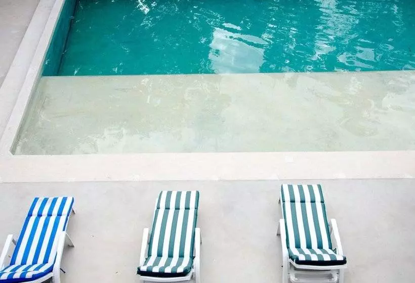 پانسیون Casa Tortuga Tulum Cenotes Park Inclusive