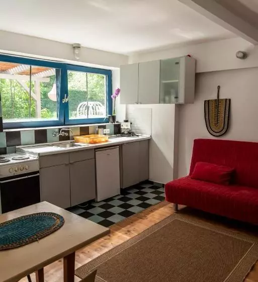 ペンション Liget Vendégház