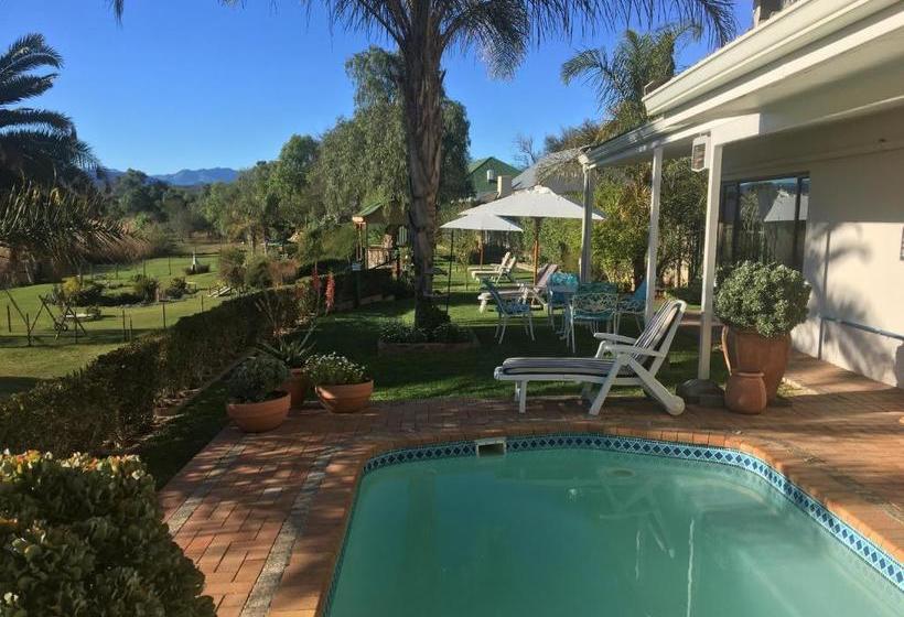 פנסיון Oewerpalms View