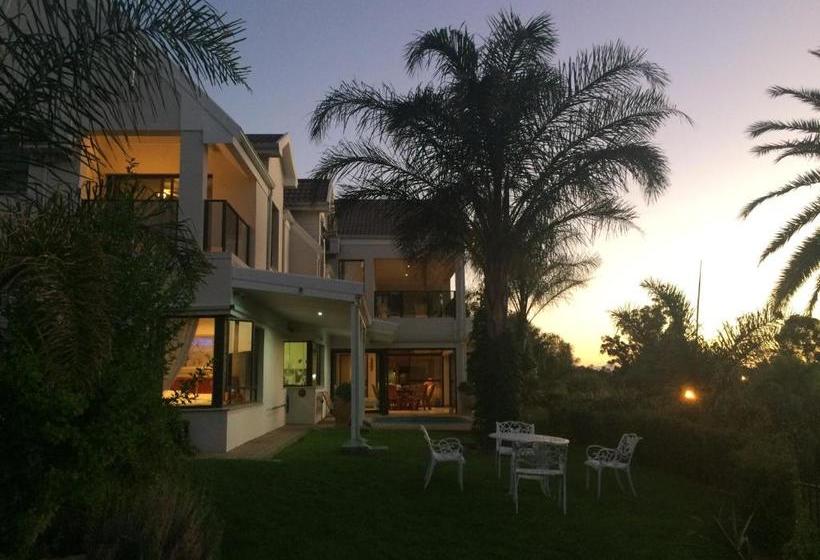 פנסיון Oewerpalms View