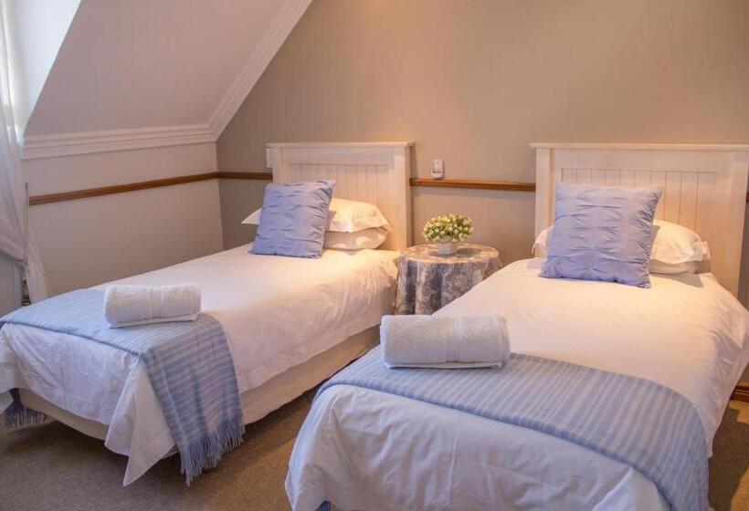 פנסיון Oewerpalms View