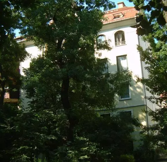 ペンション Park Vendégház
