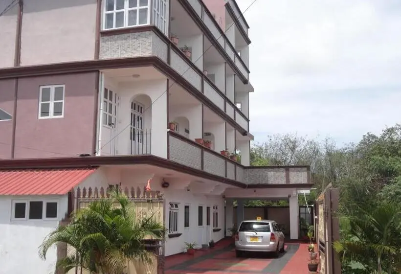 پانسیون Sunshine Villa