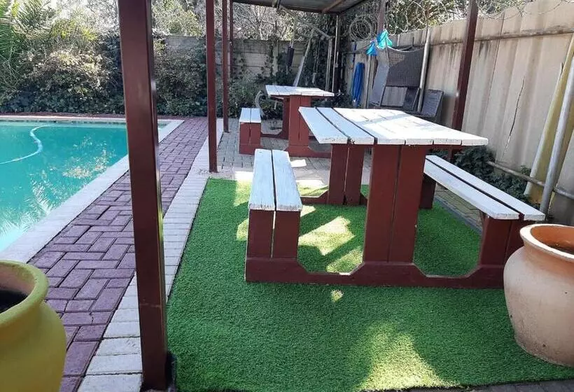 Majatalo Tukha Guesthouse