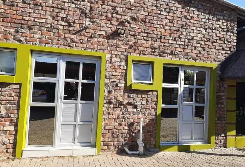 Majatalo Tukha Guesthouse