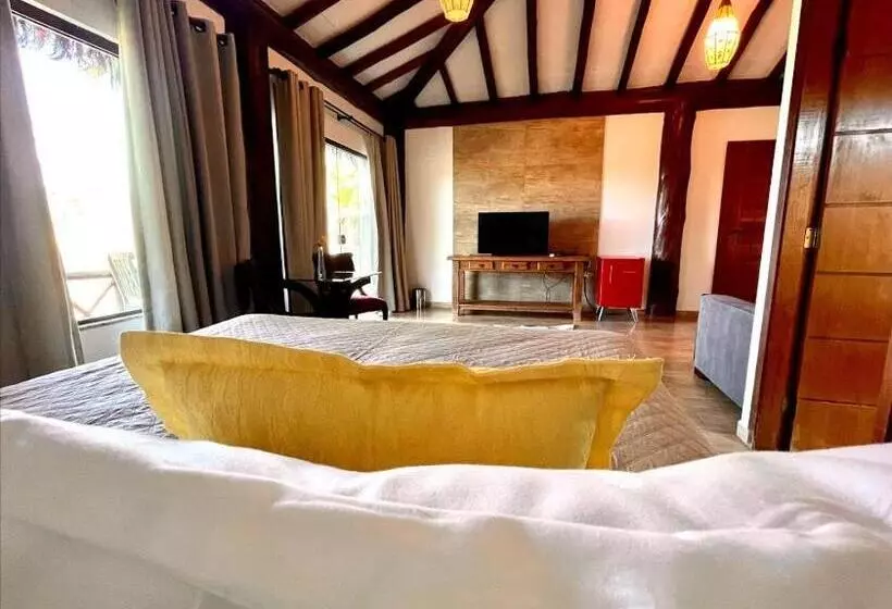 پانسیون Villa Triacca Eco Pousada E Vinhos
