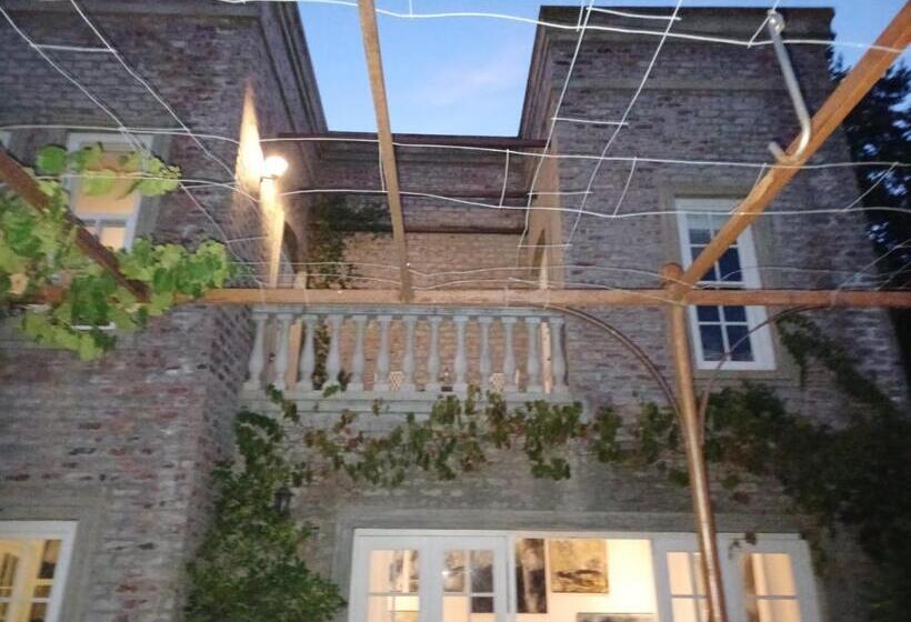 هاستل Villa Anna Katarina