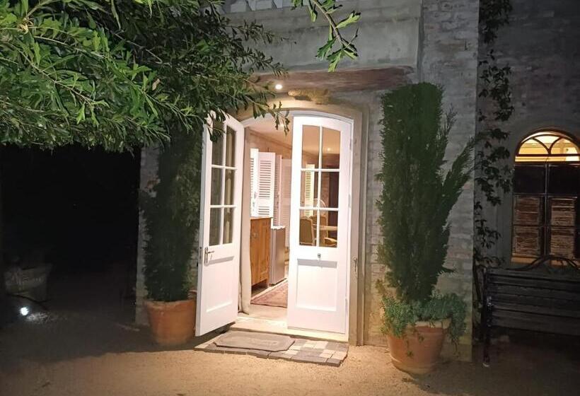 هاستل Villa Anna Katarina