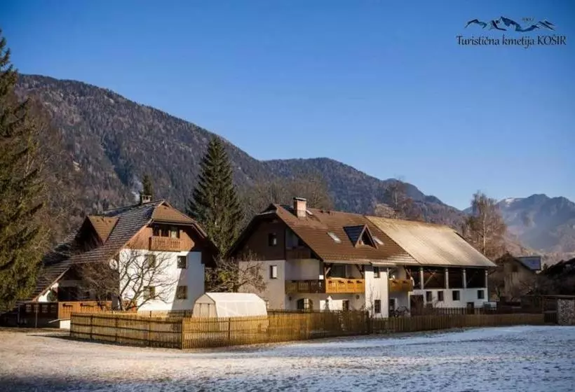 هتل Farm Košir