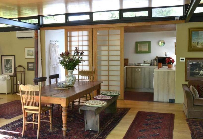 膳宿费 Glasshouse In The Winelands