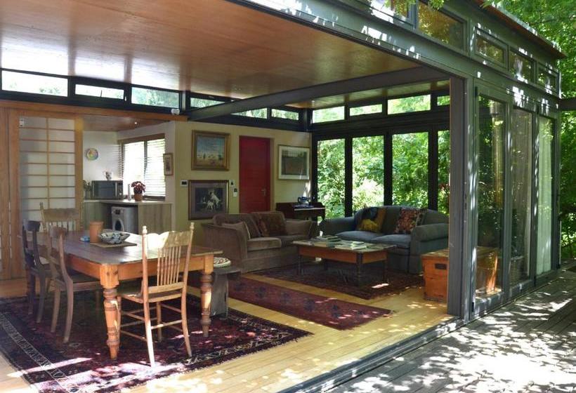 膳宿费 Glasshouse In The Winelands