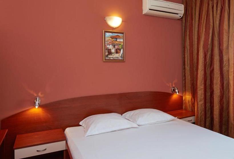 פנסיון Guesthouse Kirov