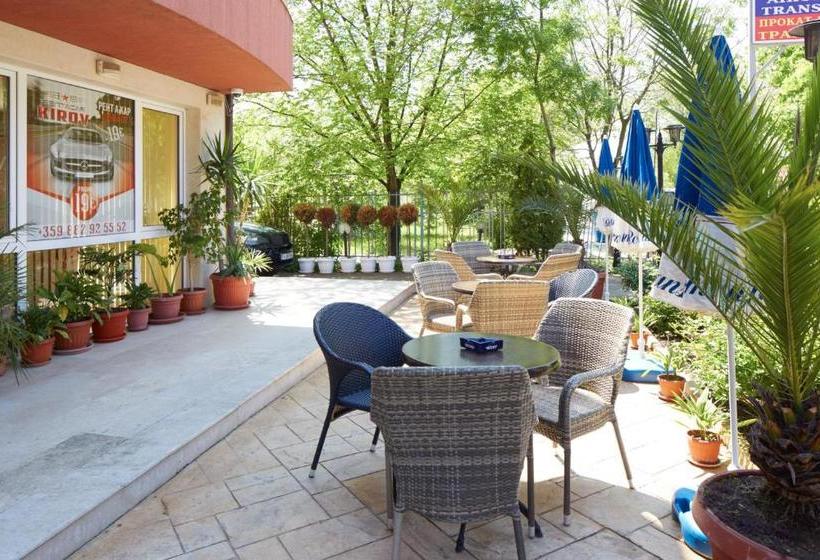 פנסיון Guesthouse Kirov