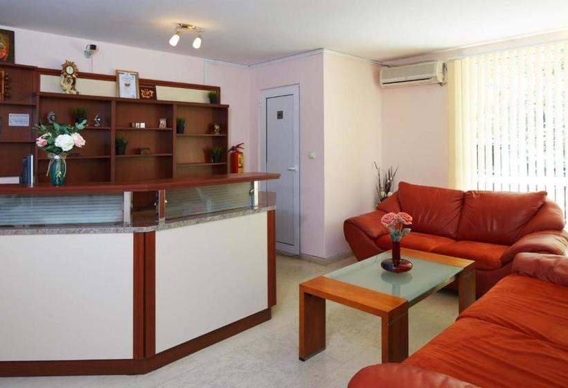 פנסיון Guesthouse Kirov