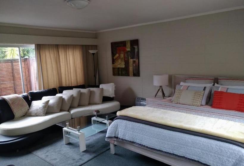 펜션 Tarawera River Lodge Motel