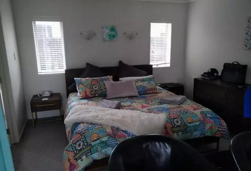 Majatalo Tarawera River Lodge Motel