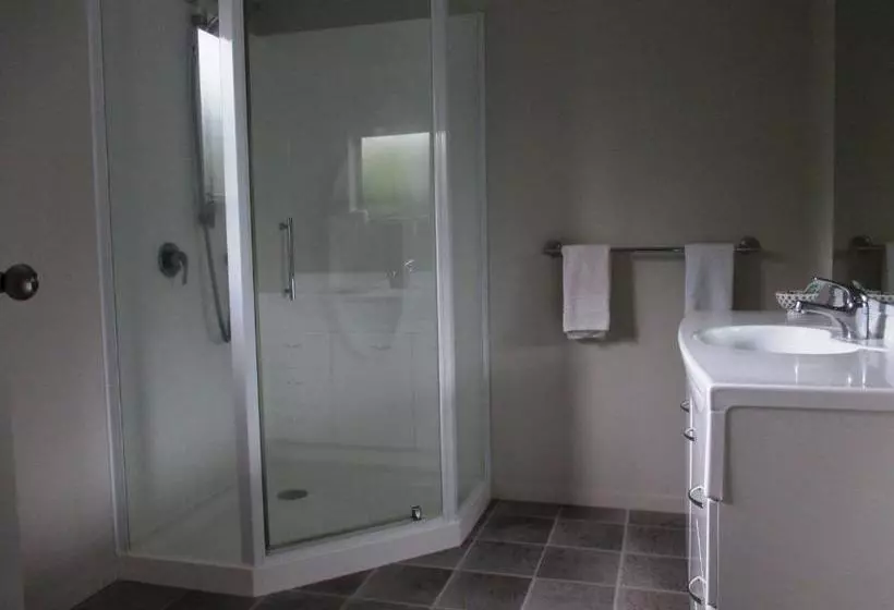 Majatalo Tarawera River Lodge Motel