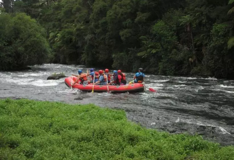 Majatalo Tarawera River Lodge Motel