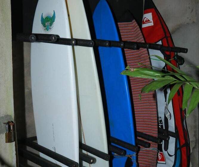 فندق صغير Midigama Holiday Inn