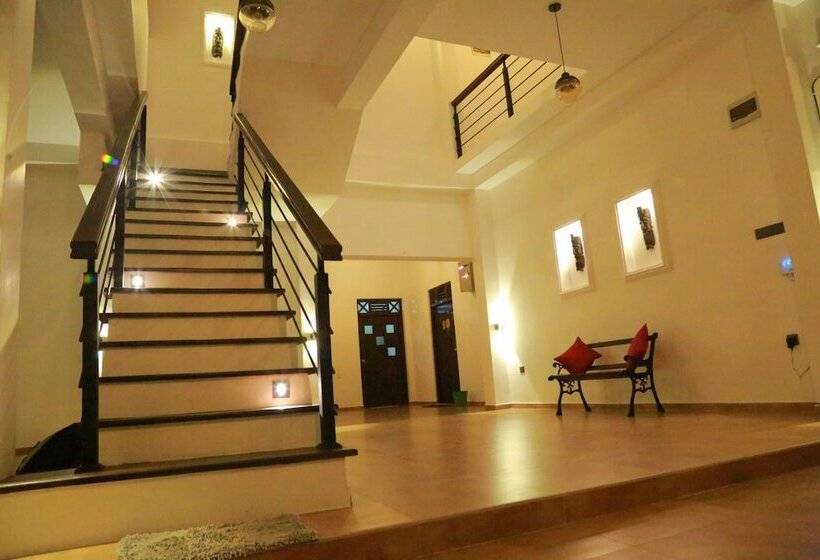 فندق صغير Midigama Holiday Inn