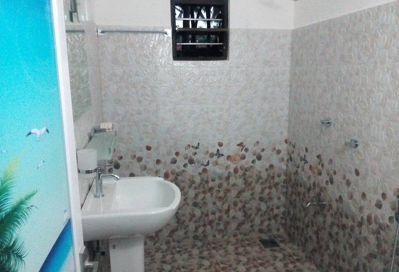 فندق صغير Midigama Holiday Inn