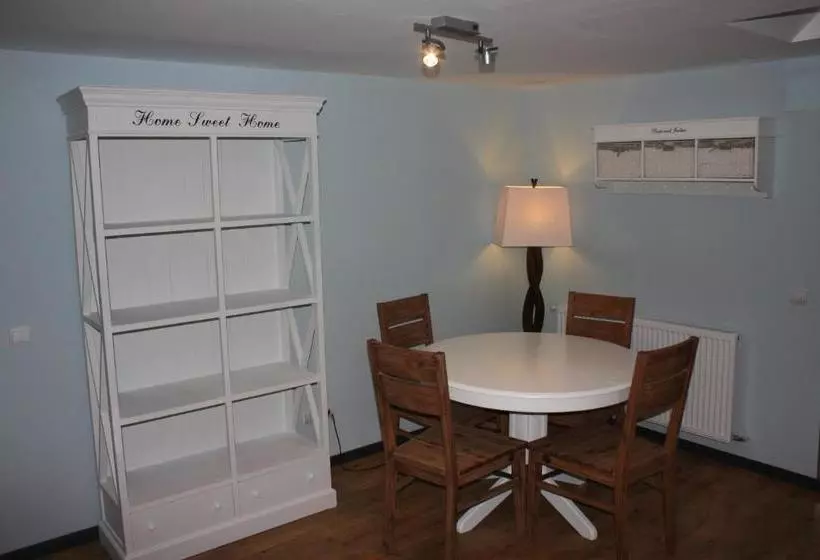 پانسیون Castelul Stirbey