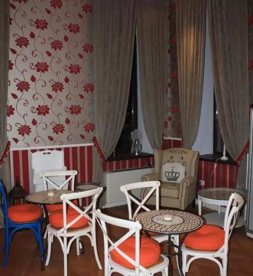 پانسیون Castelul Stirbey