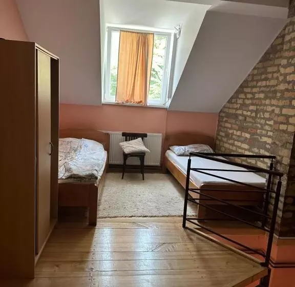 پانسیون Guest House Pikec
