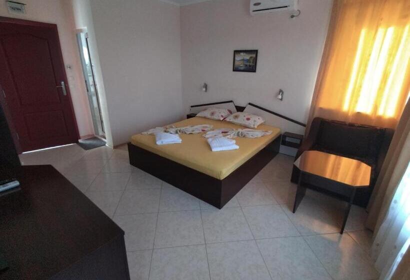 Pensão Guesthouse Kamelia