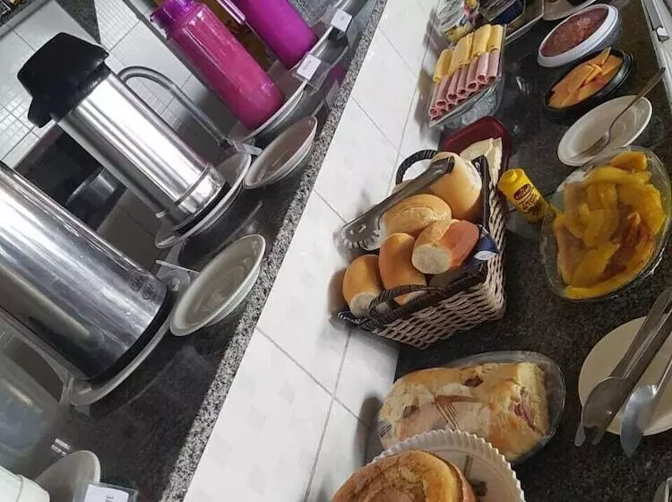 Majatalo Pousada Mama Pereira