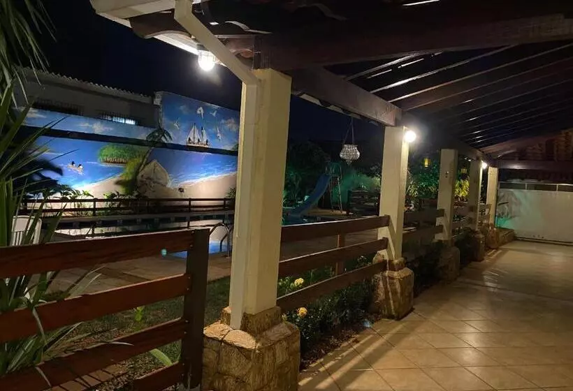 ペンション Pousada Vale Do Rubi