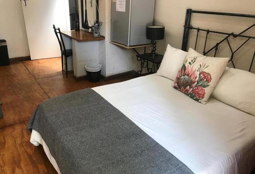 Pensionat Serenity Guesthouse