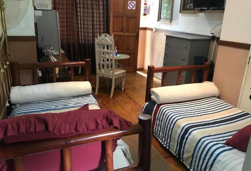 Pensionat Serenity Guesthouse