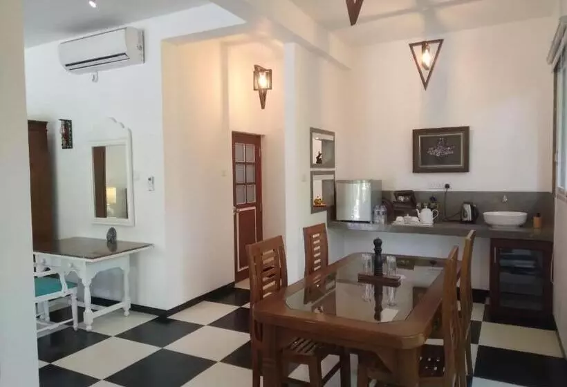 Majatalo Style Villa